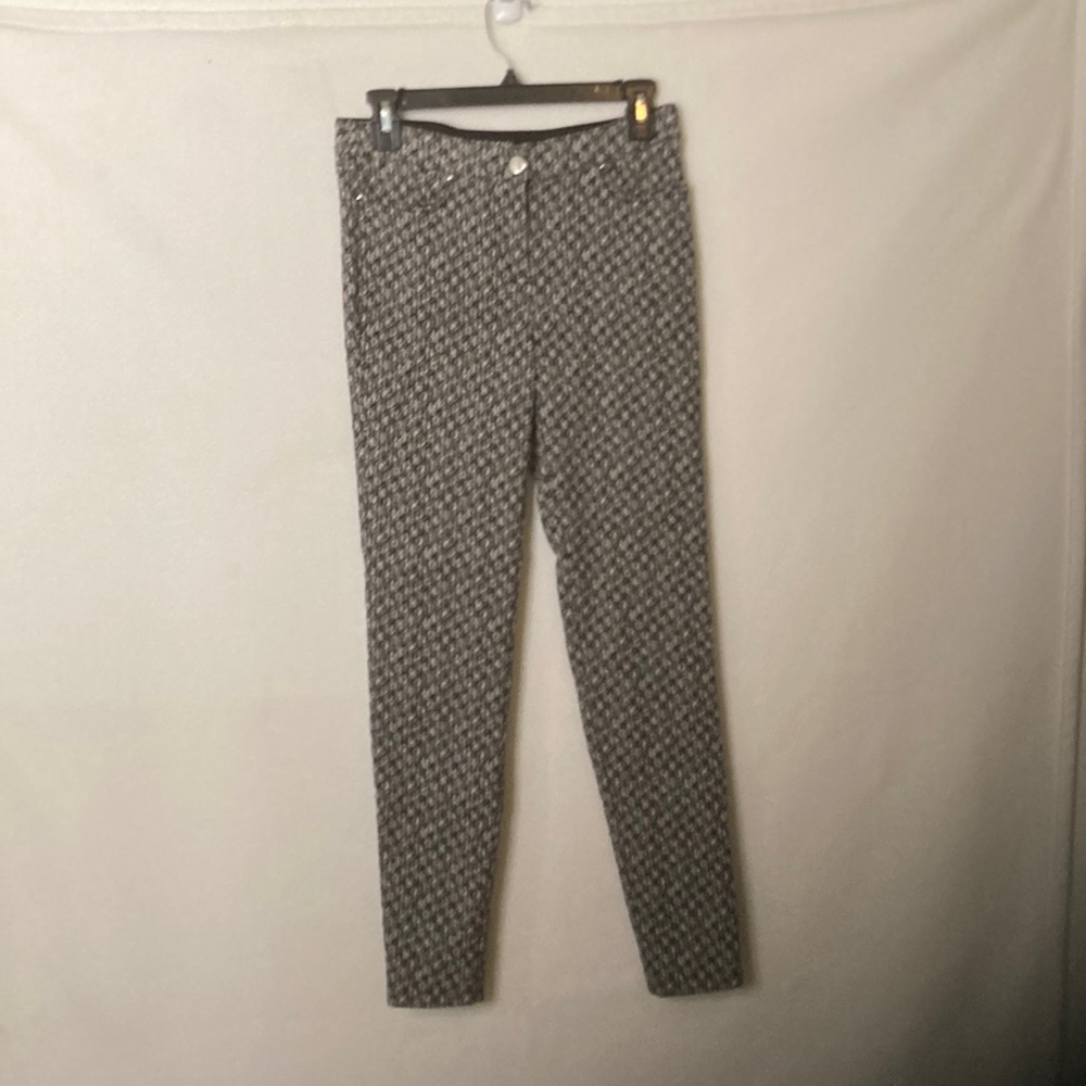 Soho size 4 pants